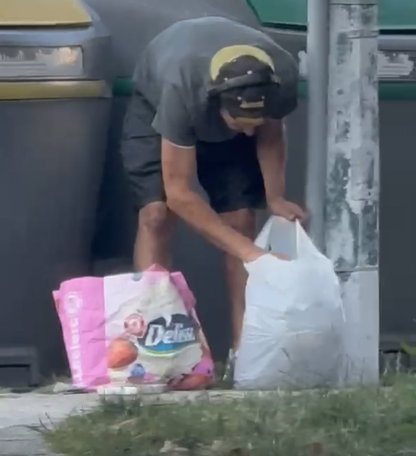 Moradores de Ramalde denunciam aumento da procura de embalagens no lixo após entrada em funcionamento do sistema “Volta”