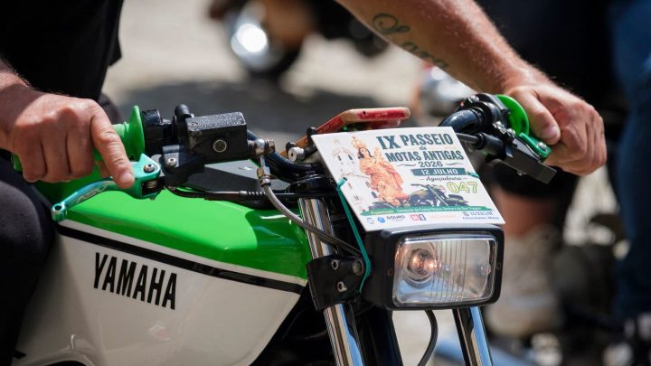 Dezenas de motas antigas desfilaram pelas ruas da Póvoa de Varzim