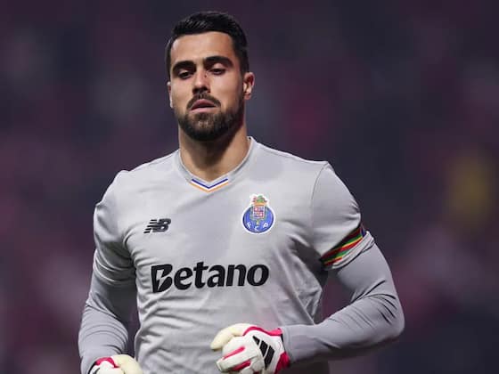 PSG afasta-se de Diogo Costa e aponta mira ao japonês Zion Suzuki