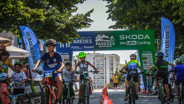 Mais de mil ciclistas participaram na estreia do Granfondo Paredes