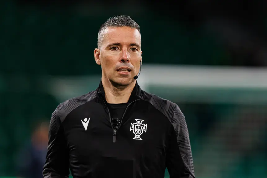 André Narciso arbitra a Supertaça entre FC Porto e Torreense