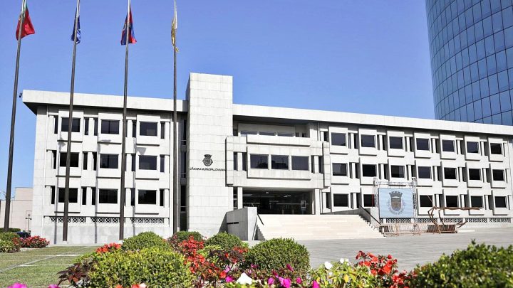 Município da Maia encerra temporariamente EB1 de Paço devido à praga de pulgas em Águas Santas
