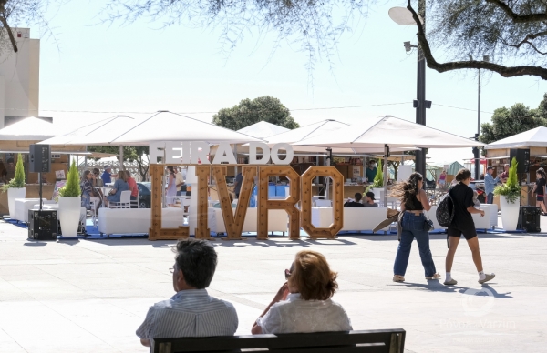 Feira do Livro regressa ao Passeio Alegre com mais de duas semanas de cultura e animação