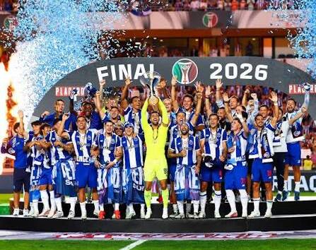 FC Porto vence Torreense e levanta a 25.ª Supertaça Cândido de Oliveira