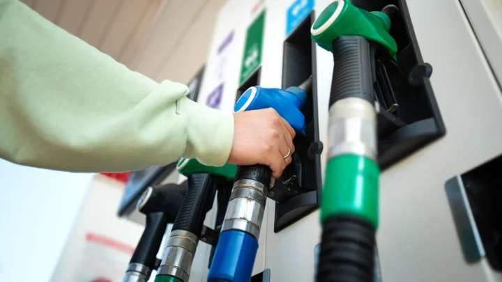 Gasóleo vai subir nas três principais gasolineiras do país esta segunda-feira