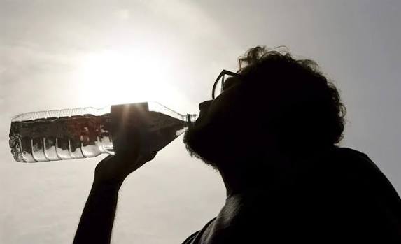 Massa de ar quente faz subir temperaturas e leva termómetros até aos 34 graus