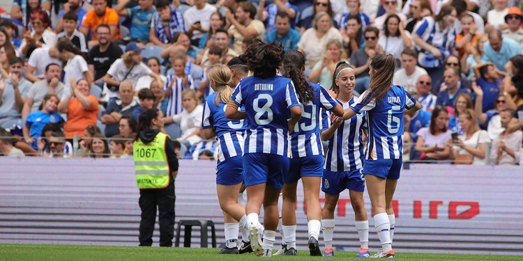 FC Porto apresenta equipa feminina no Estádio do Dragão com entrada livre