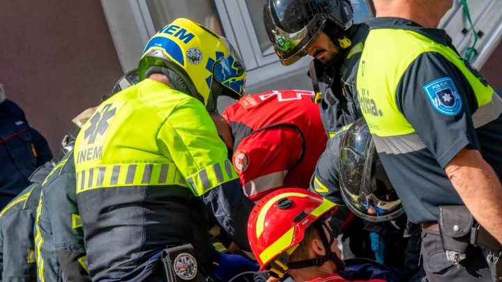 Derrame de 80 litros de ácido clorídrico obriga ao corte de rua em Paredes