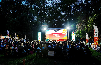 Vale de Cambra recebe este domingo sessão de cinema ao ar livre com “O Diabo Veste Prada 2”