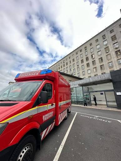 Acidente na EN105 deixa cinco pessoas feridas em Santo Tirso