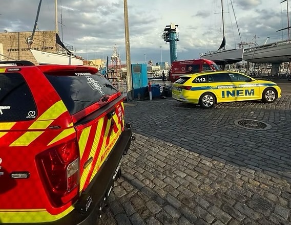 Polícia resgata homem de 26 anos após queda no rio Leça em Matosinhos