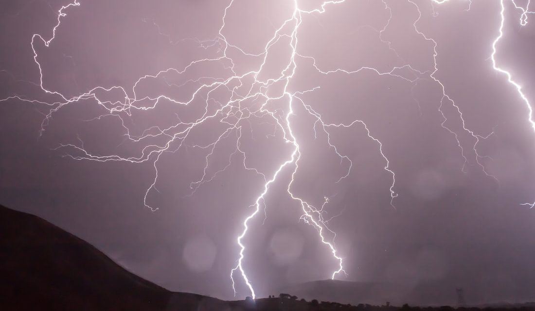 IPMA coloca Porto e outros 10 distritos sob aviso amarelo devido a chuva forte e trovoada