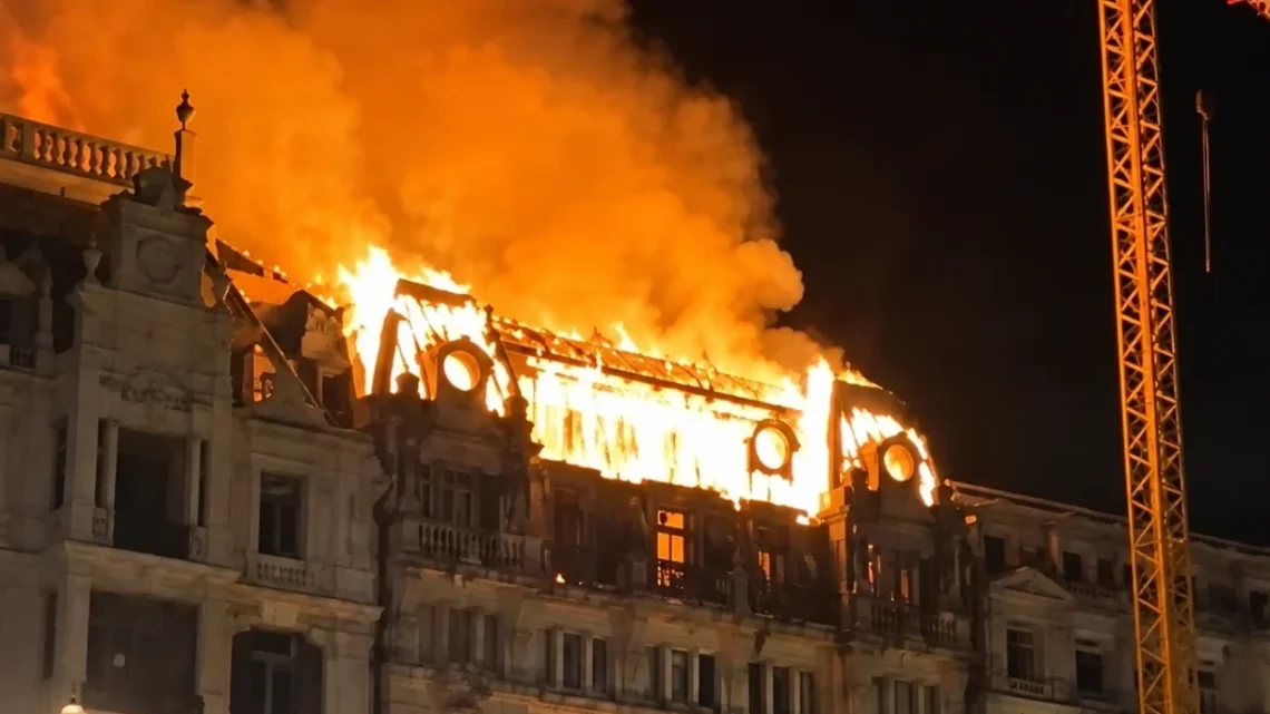 Incêndio faz acordar o coração da cidade do Porto