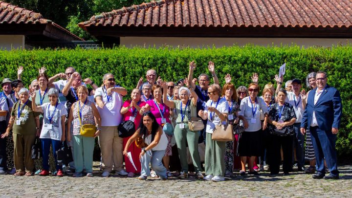 Freguesia de Campanhã junta 650 seniores num passeio até Vila Praia de Âncora