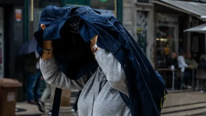 Porto em alerta: chuva forte e vento levam Proteção Civil a reforçar aviso