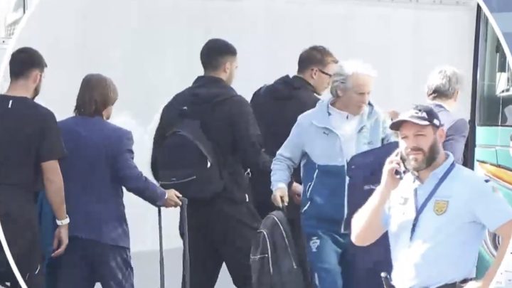 Seleção Nacional recebida com entusiasmo no Porto antes do jogo com a Noruega