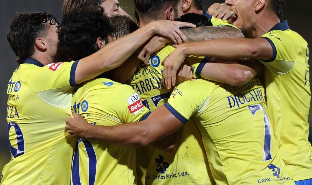 Barbero garante vitória do Arouca na estreia de Vítor Severino