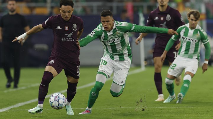 FC Porto sofre nova derrota europeia após permitir reviravolta do Betis em Sevilha