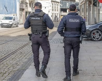 Jovem suspeito de atingir cinco pessoas com arma de ar comprimido em Matosinhos